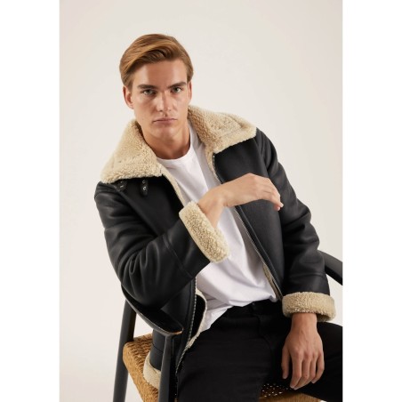 Pier One Chaqueta de cuero sintético - black